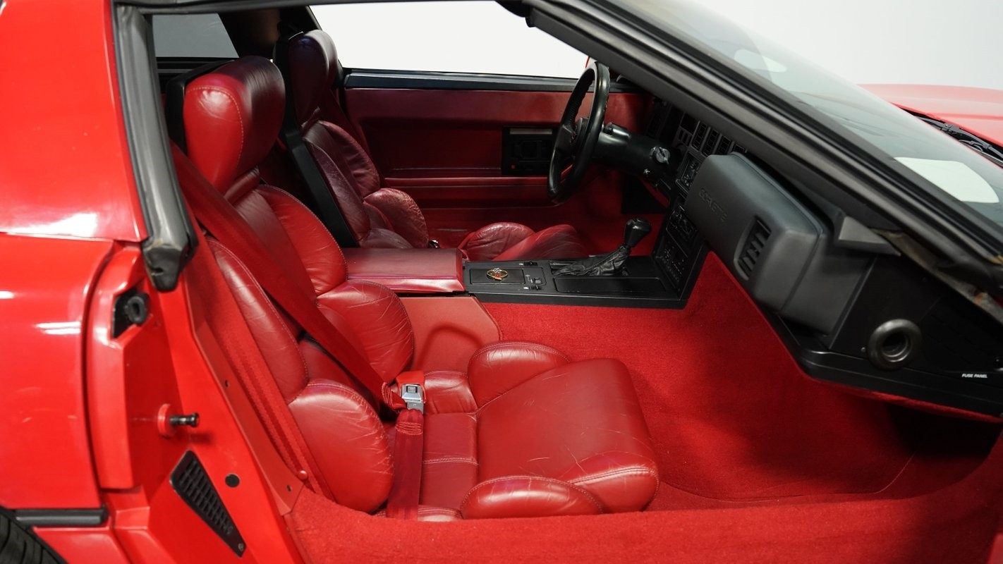 Chevrolet-Corvette-1989-Coupe-36