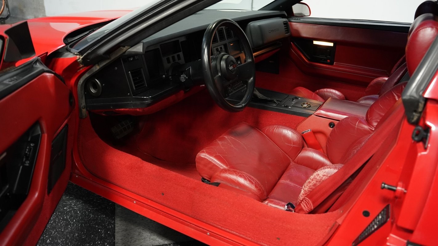Chevrolet-Corvette-1989-Coupe-4