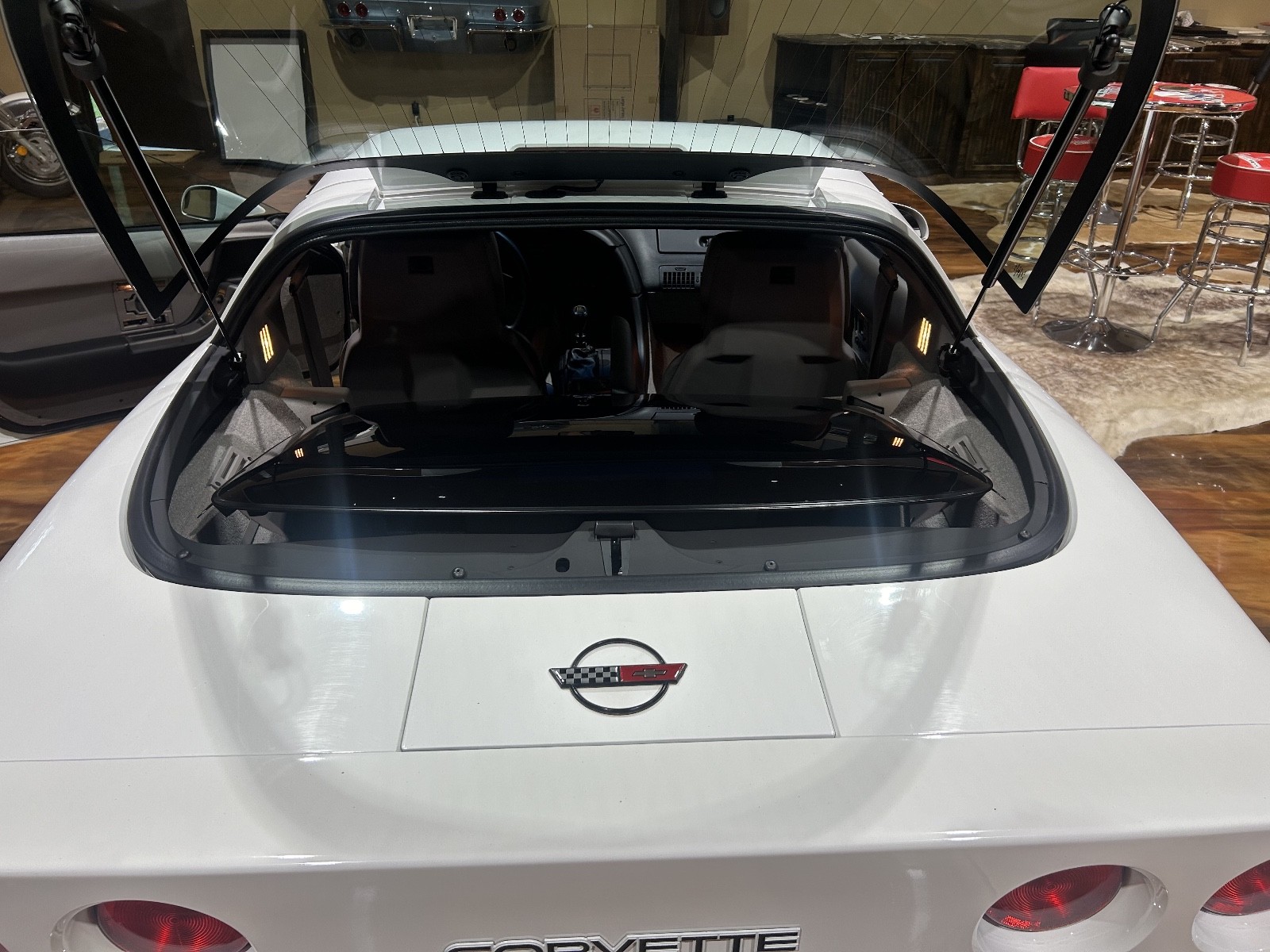 Chevrolet-Corvette-1990-Hatchback-11