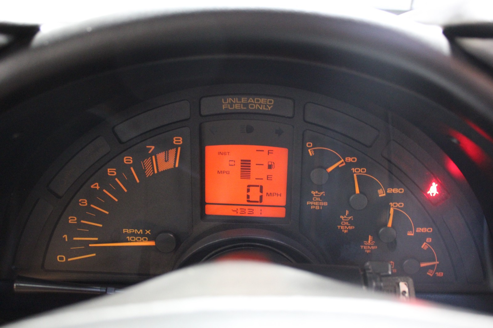 Chevrolet-Corvette-1990-Hatchback-18