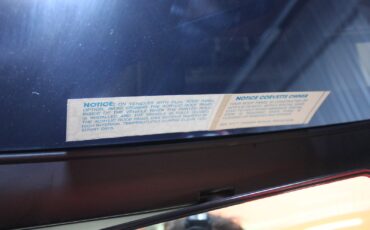 Chevrolet-Corvette-1990-Hatchback-21