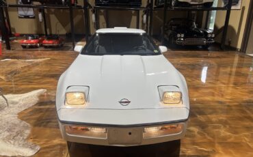 Chevrolet-Corvette-1990-Hatchback-22
