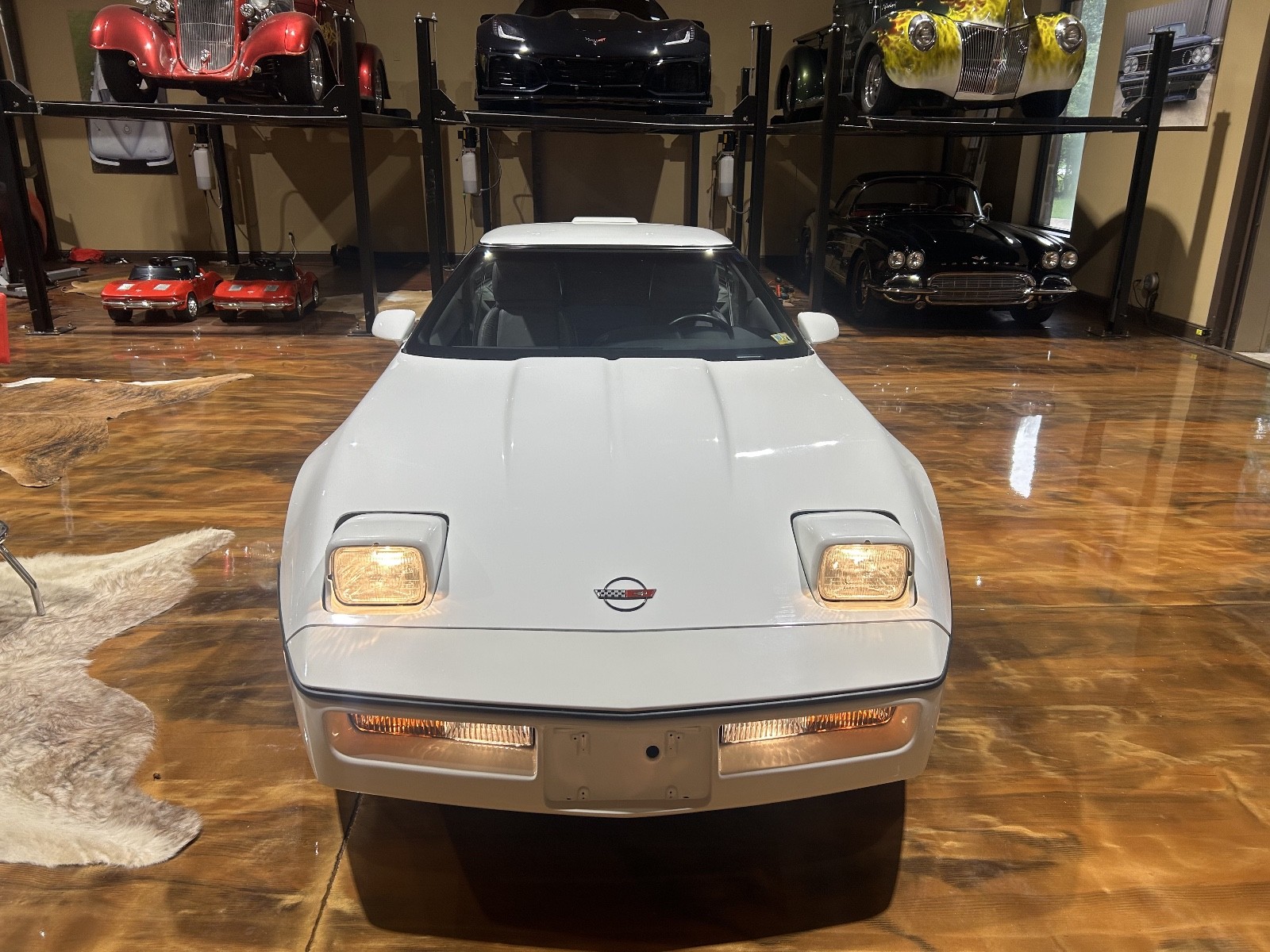 Chevrolet-Corvette-1990-Hatchback-22