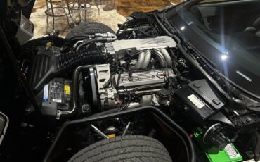 Chevrolet-Corvette-1990-Hatchback-23