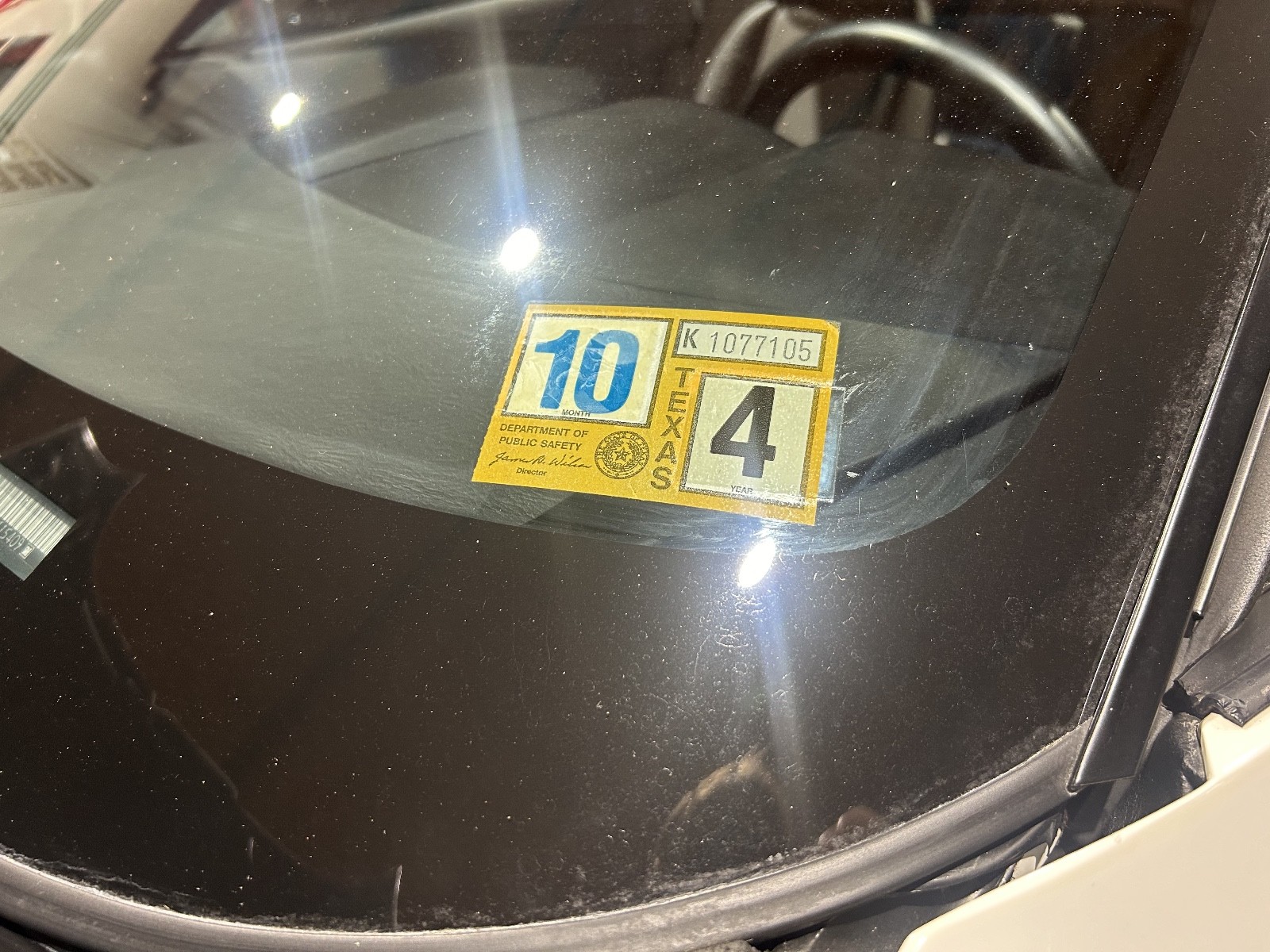 Chevrolet-Corvette-1990-Hatchback-31