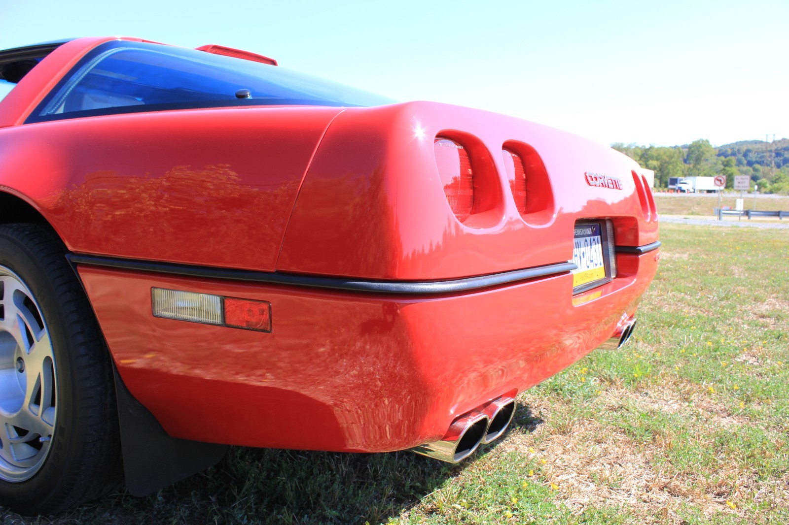 Chevrolet-Corvette-1990-Hatchback-7