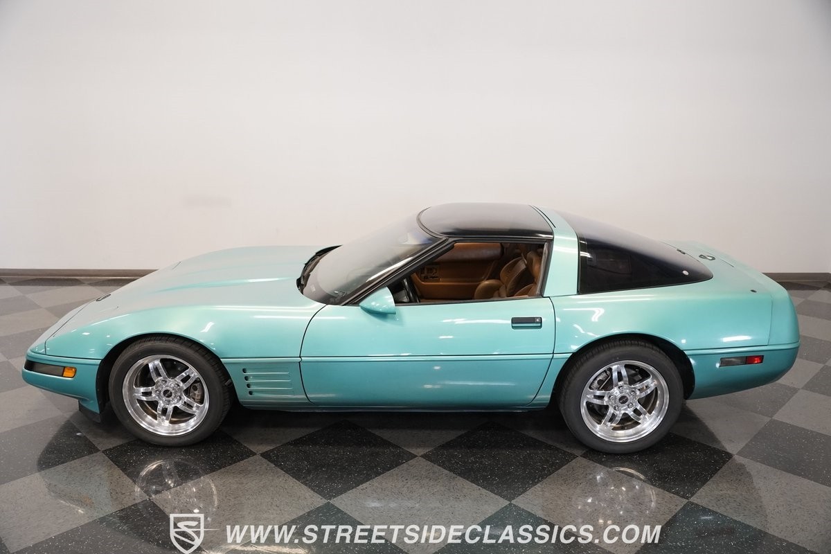 Chevrolet-Corvette-1991-Coupe-10
