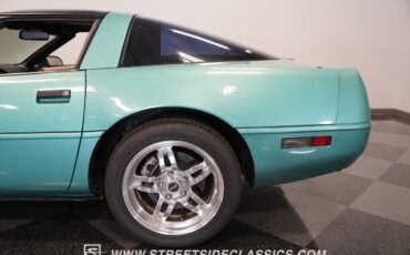 Chevrolet-Corvette-1991-Coupe-14