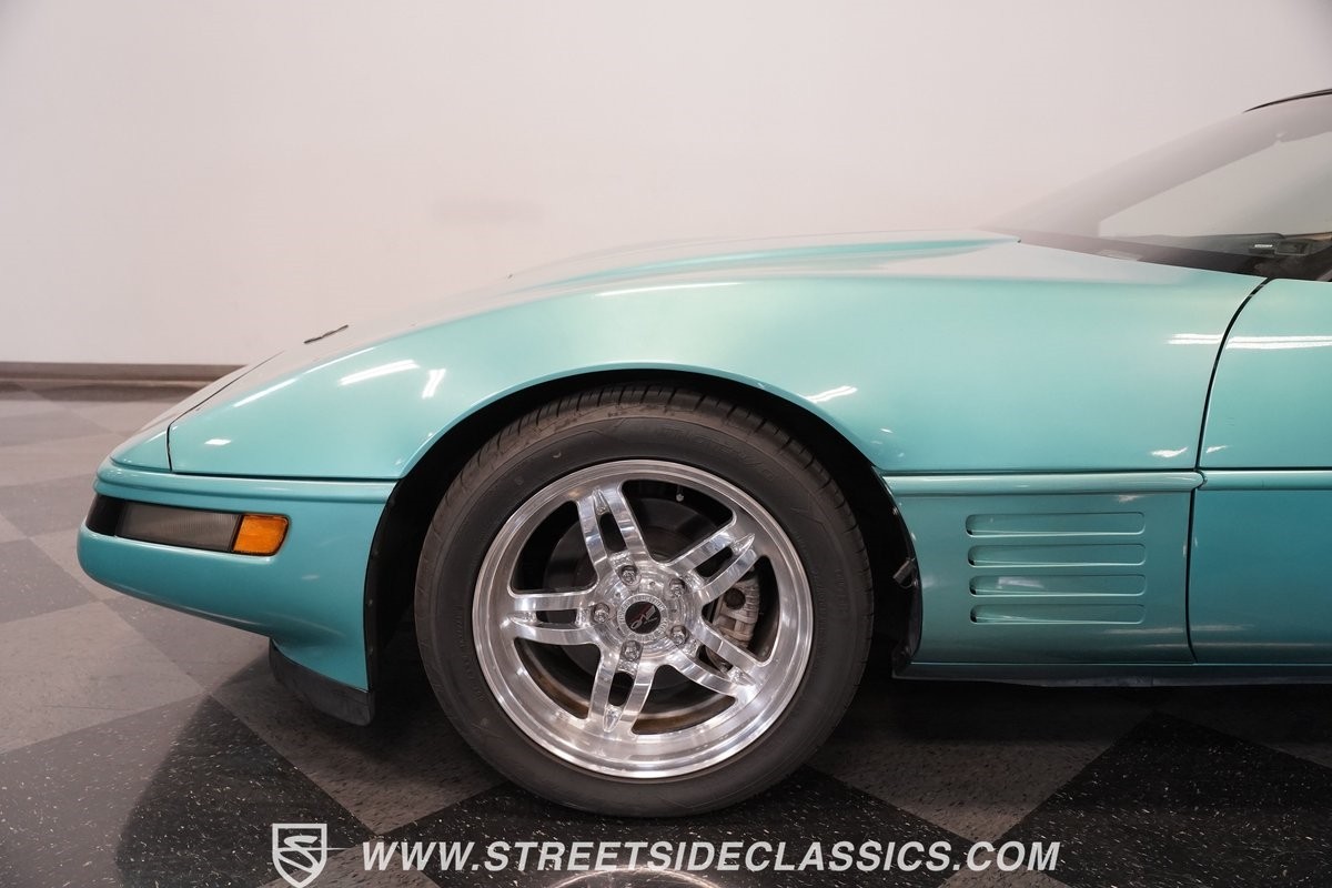 Chevrolet-Corvette-1991-Coupe-17