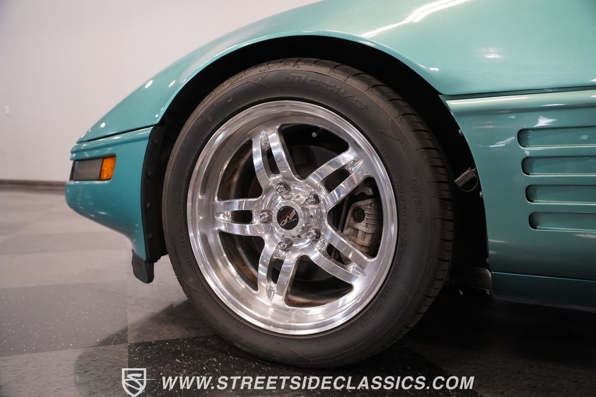Chevrolet-Corvette-1991-Coupe-18