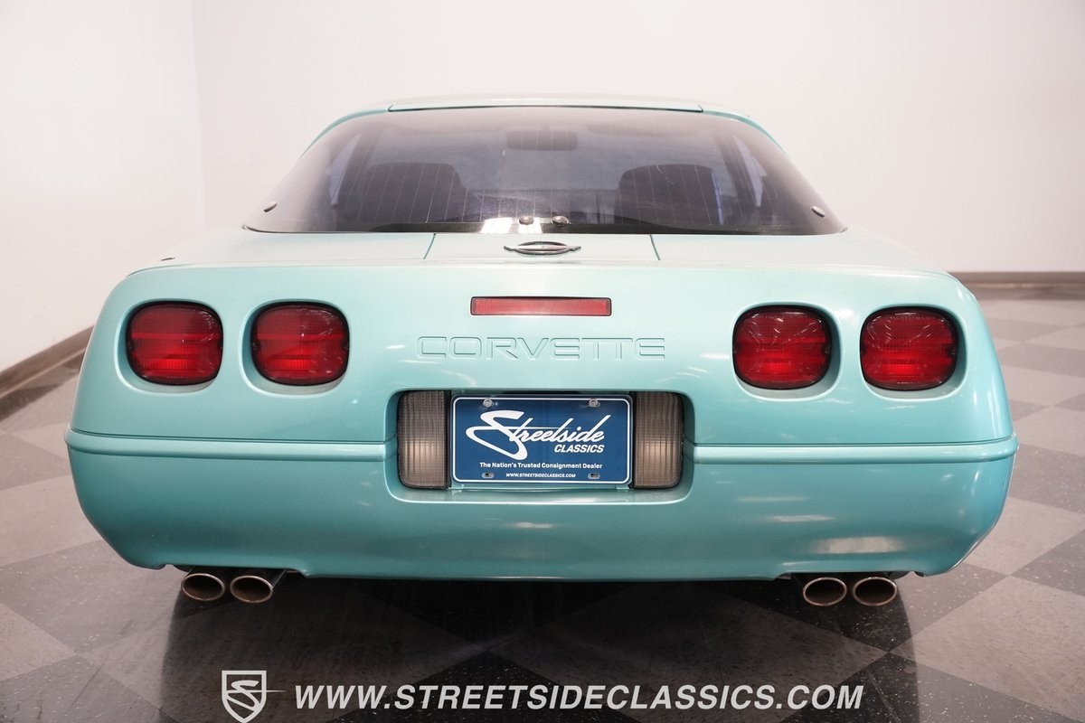 Chevrolet-Corvette-1991-Coupe-27