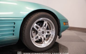 Chevrolet-Corvette-1991-Coupe-36