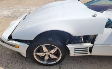 Chevrolet-Corvette-1992-Convertible-13