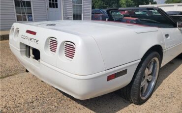 Chevrolet-Corvette-1992-Convertible-15
