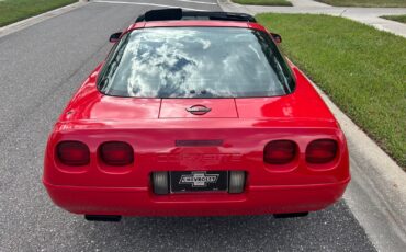 Chevrolet-Corvette-1992-Coupe-21