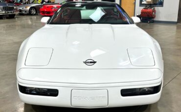 Chevrolet-Corvette-1992-Hatchback-1