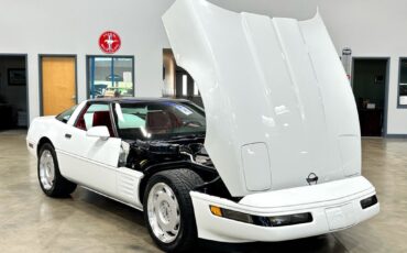 Chevrolet-Corvette-1992-Hatchback-14