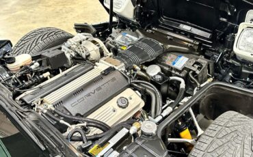 Chevrolet-Corvette-1992-Hatchback-17