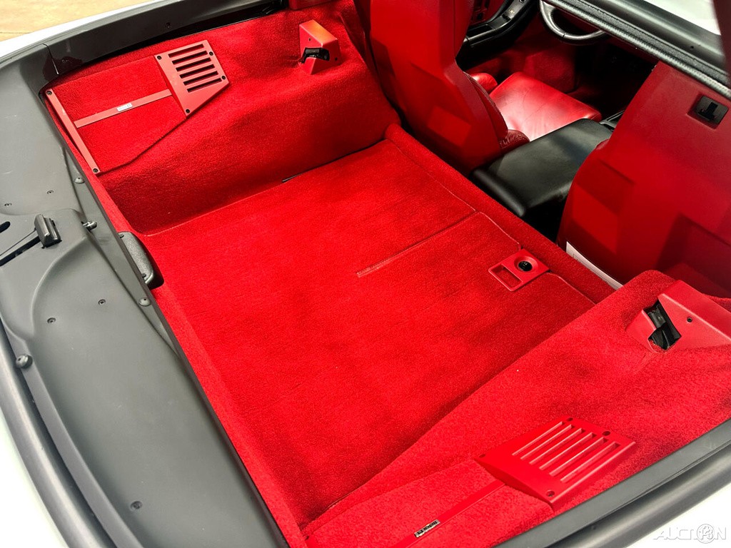 Chevrolet-Corvette-1992-Hatchback-23