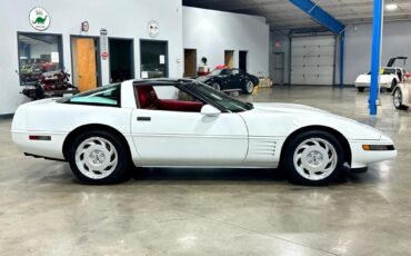 Chevrolet-Corvette-1992-Hatchback-8