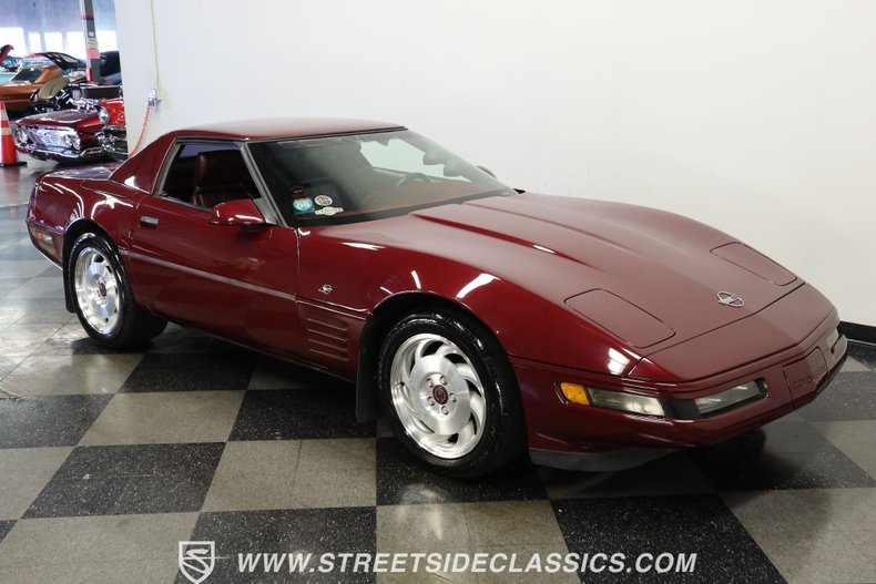 Chevrolet-Corvette-1993-Brilliant-Red-metall-Burgundy-12
