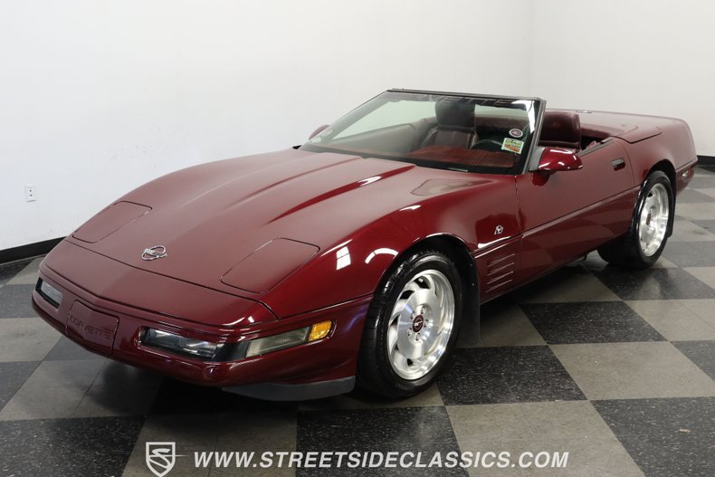 Chevrolet-Corvette-1993-Brilliant-Red-metall-Burgundy-16