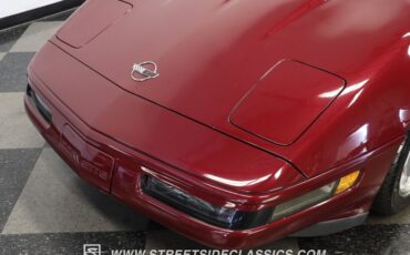 Chevrolet-Corvette-1993-Brilliant-Red-metall-Burgundy-17