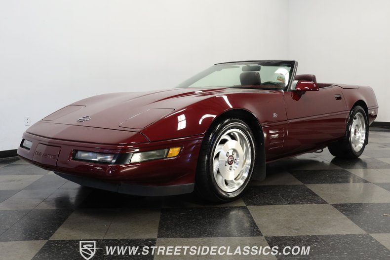 Chevrolet-Corvette-1993-Brilliant-Red-metall-Burgundy-18