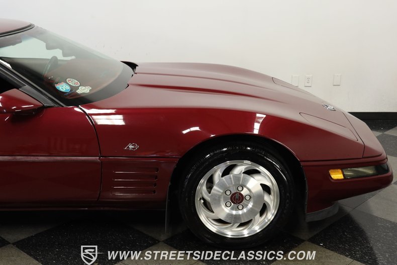Chevrolet-Corvette-1993-Brilliant-Red-metall-Burgundy-26