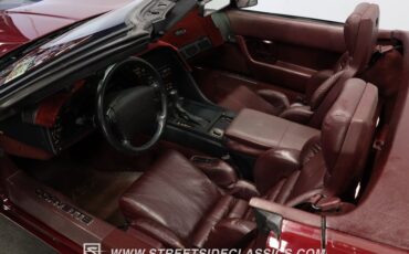 Chevrolet-Corvette-1993-Brilliant-Red-metall-Burgundy-3