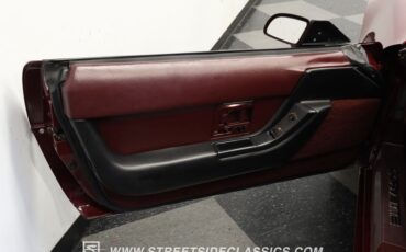 Chevrolet-Corvette-1993-Brilliant-Red-metall-Burgundy-31