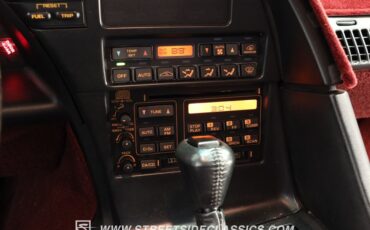 Chevrolet-Corvette-1993-Brilliant-Red-metall-Burgundy-36