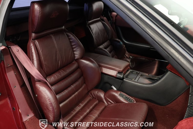 Chevrolet-Corvette-1993-Brilliant-Red-metall-Burgundy-39