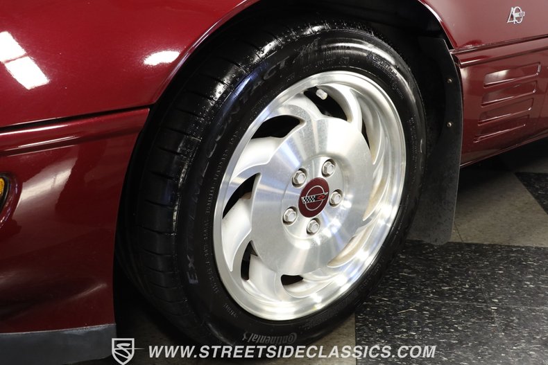 Chevrolet-Corvette-1993-Brilliant-Red-metall-Burgundy-46