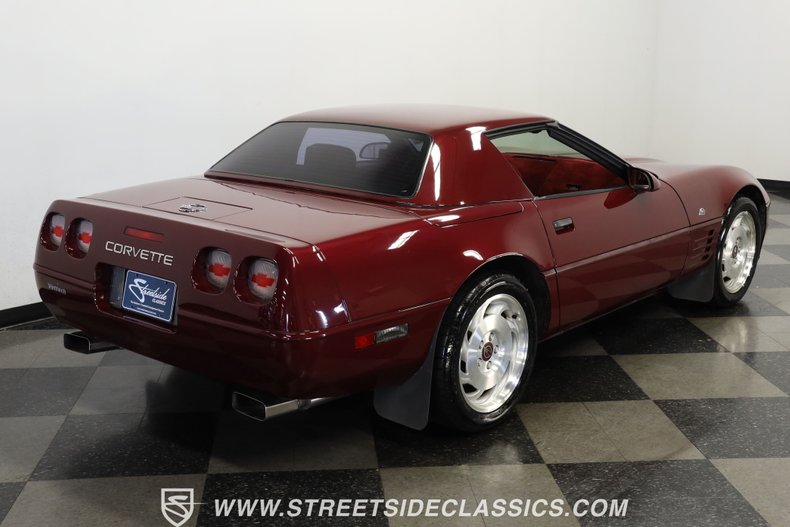 Chevrolet-Corvette-1993-Brilliant-Red-metall-Burgundy-9
