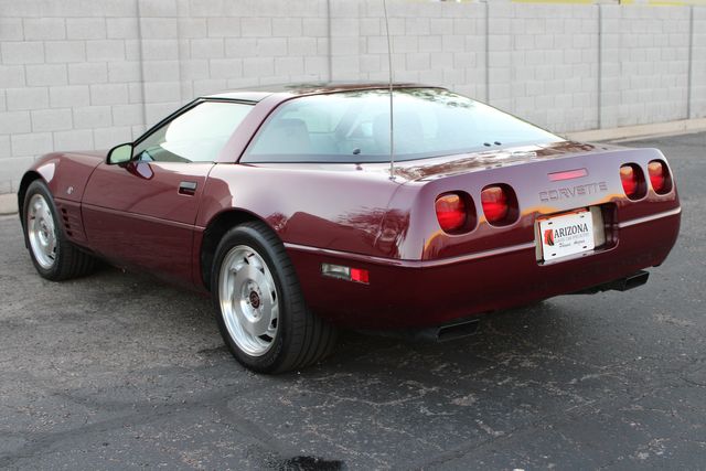 Chevrolet-Corvette-1993-Burgundy-Burgundy-17