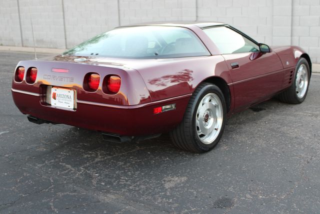 Chevrolet-Corvette-1993-Burgundy-Burgundy-18