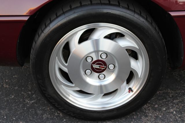 Chevrolet-Corvette-1993-Burgundy-Burgundy-19