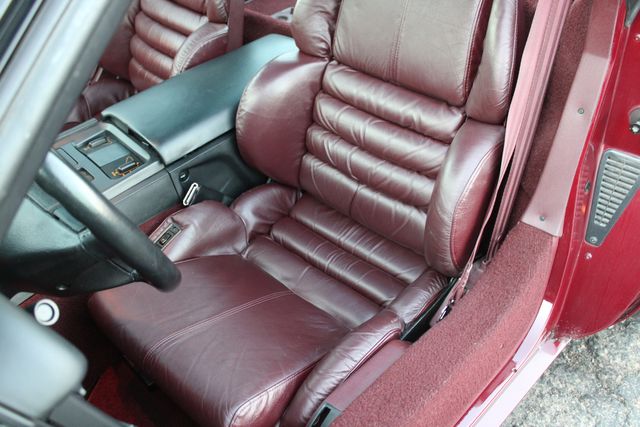 Chevrolet-Corvette-1993-Burgundy-Burgundy-30
