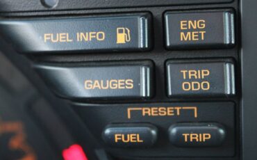 Chevrolet-Corvette-1993-Burgundy-Burgundy-37