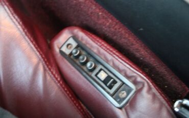 Chevrolet-Corvette-1993-Burgundy-Burgundy-39