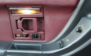 Chevrolet-Corvette-1993-Burgundy-Burgundy-40