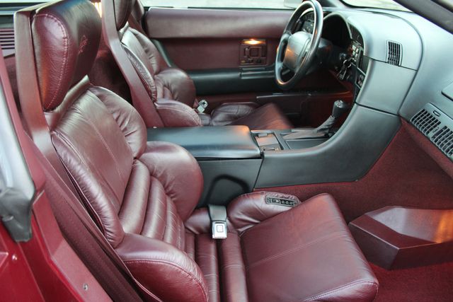 Chevrolet-Corvette-1993-Burgundy-Burgundy-43