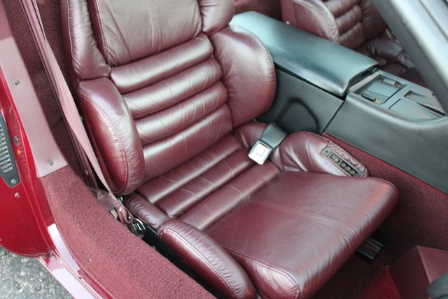 Chevrolet-Corvette-1993-Burgundy-Burgundy-44