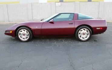 Chevrolet-Corvette-1993-Burgundy-Burgundy-7