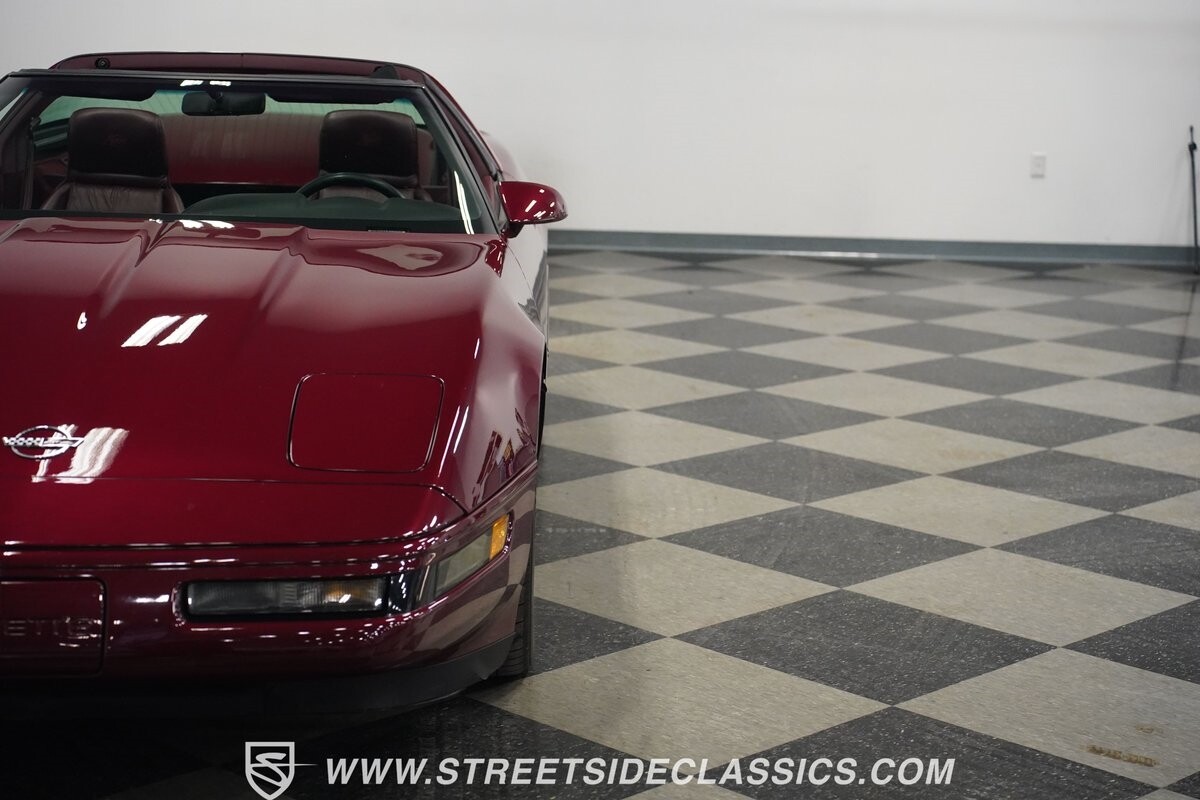 Chevrolet-Corvette-1993-Coupe-24
