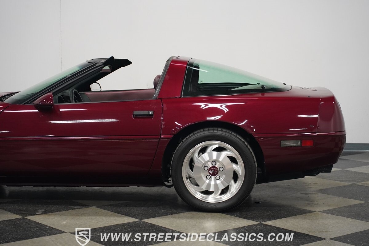 Chevrolet-Corvette-1993-Coupe-28