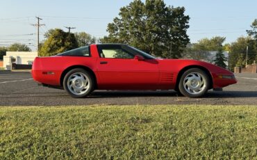 Chevrolet-Corvette-1994-Hatchback-10
