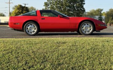 Chevrolet-Corvette-1994-Hatchback-11