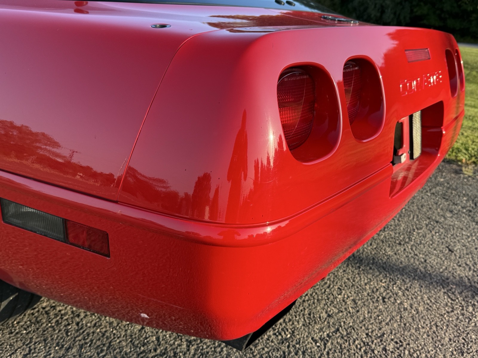 Chevrolet-Corvette-1994-Hatchback-14